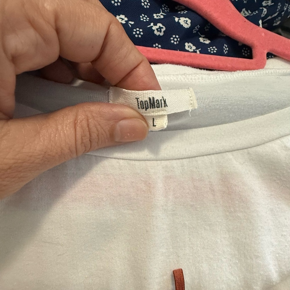 TopMark White "BOHO" Graphic Muscle Tee - Large - Picture 4 of 6